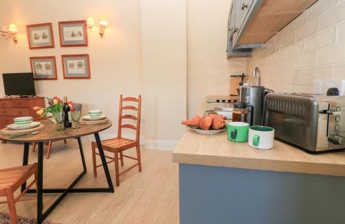 Cheltenham House | Swallow Studio