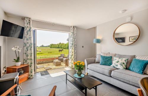 Fakenham House | Swallows Return - Colkirk