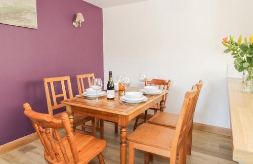 Fearby House | Swan Cottage