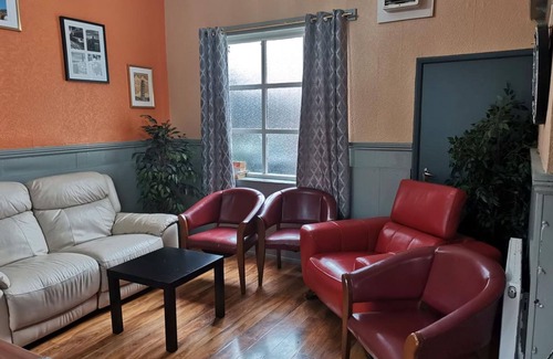Stanwell Hotel | Swan Inn, Heathrow Airport