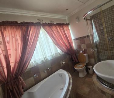 Ekurhuleni House | Swasti Guesthouse