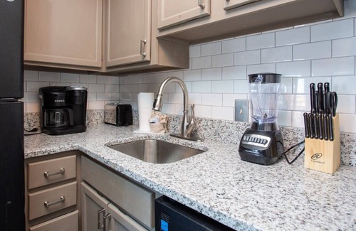 Chalet Village Condo | Sweeping Views Of GSMNP/Indoor Pool & Hot Tub