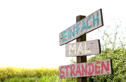 Lemkendorf Apartment | Sweet apartment "Sünnschien" with terrace in the garden on a beautiful farm on Fehmarn
