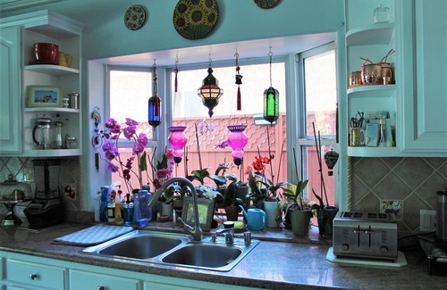 Sherman Oaks Bed & Breakfast | Sweet Dreams B&B