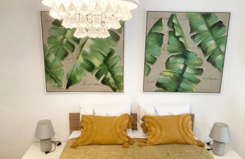 Tractorul Apartment | Sweet Happy Life Residence