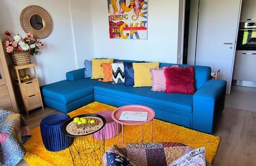 Tractorul Apartment | Sweet Happy Life Residence
