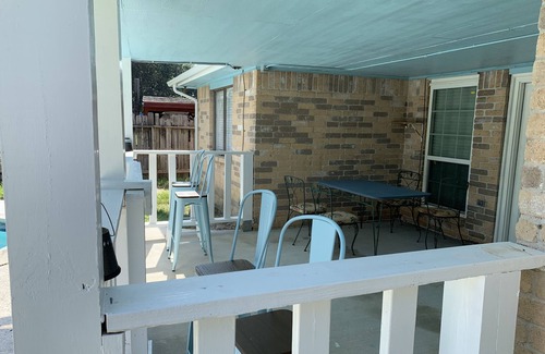 Houston House | Sweet Home III - For family in quiet neighborhood
