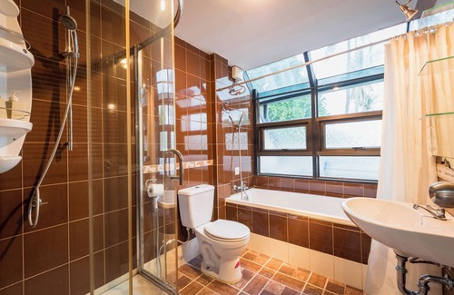 Sam Roi Yot Hotel | Sweet Honey