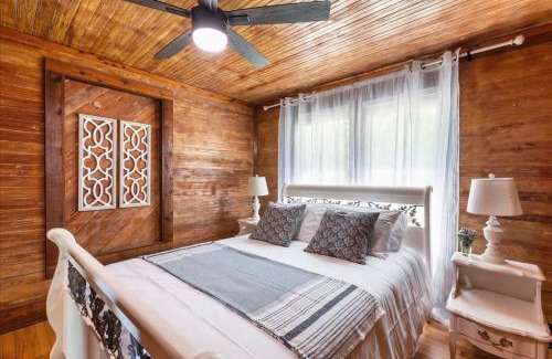 Fort White House | Sweetwater on the Range - New Reno Farm Getaway