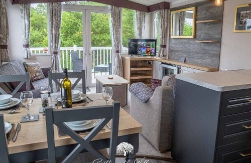 Dornoch House | Swift in the Willows Luxury caravan at Grannies Heilan Hame