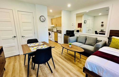 Mont-Tremblant Village Apartment | Swimming Pool, Spa - Condo Mont Tremblant 2
