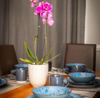 Kirkdale Apartment | Swindon Home