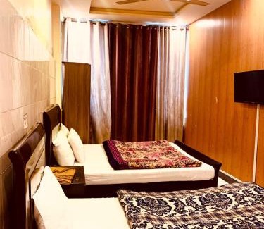 G-9 Sector Hotel | Swiss Cottage Hotel
