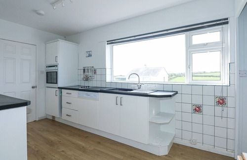 Bwlchtocyn Cottage | SWN Y WYLAN, pet friendly, country holiday cottage in Abersoch