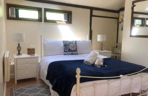 Newport House | Sycamores Barn - Detached, Private, Secluded Country Retreat