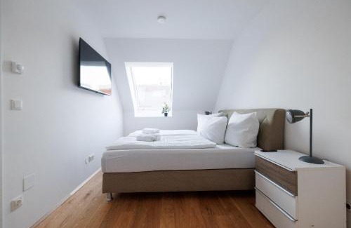 Neulerchenfeld Apartment | SYMPHONY Apartments 41 - Modern Loft with Terrace and Grill in Central Location