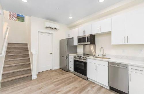 Capitol Hill Apartment | Syrax's Dragonstone Den