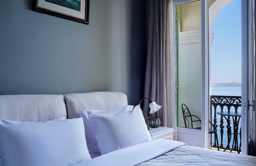 Ermoupoli Hotel | Syrou Melathron