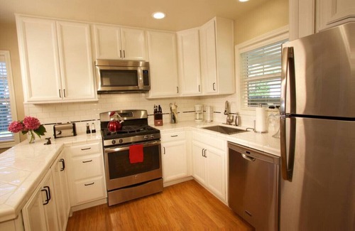 Walla Walla East House | Syvila`s Cottage 1101 Sturm Ave