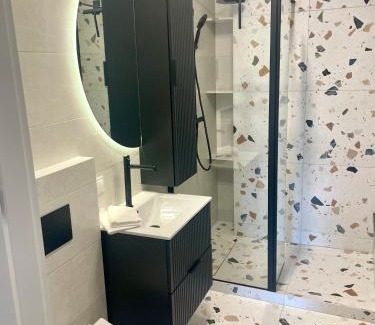 Walbrzych Apartment | Szmaragdowa Sowa