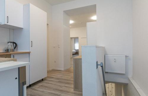Wanheimerort Apartment | T&K Apartments - 1 to 4 Room Apartments - 20min to TradeFair Messe Airport Düsseldorf