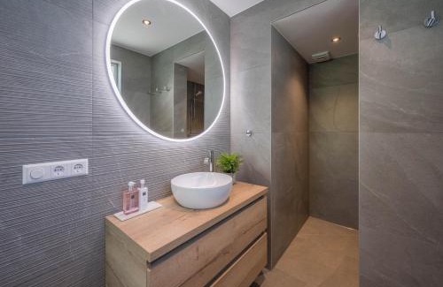 Zuid-Scharwoude House | 't Kleine eiland