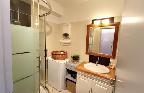 Bastia Apartment | T1 cosy vue mer
