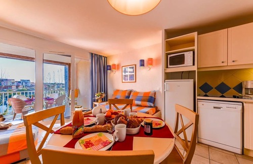 Le Barcares Apartment | T2 à seulement 300m de la plage | Piscine
