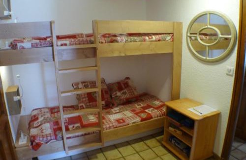 Samoens Apartment | T2 au calme, proche centre village - Terrasse et parking - FR-1-629-16