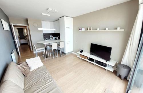 Wimereux Apartment | T2 Cabine avec Balcon et WIFI sur la Digue de Wimereux - FR-1-675-39