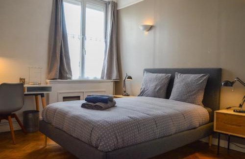 Tourcoing Apartment | T2, Centre ville, Gare 600m, Prox Lille, Terrasse