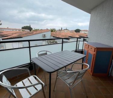 Saint-Cyprien Plage House | T2 Pierres de Jade avec piscine