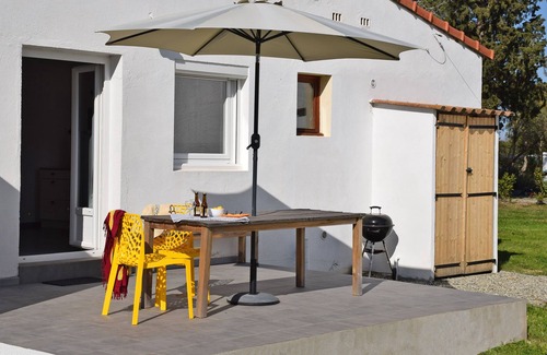 Aleria Apartment | T2, Pleine Nature, lakeside, large garden, Beaches within 7 km, Air-conditioned, WiFi