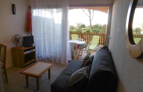 Port Leucate Apartment | T2 Rez-de-Chaussée, Plage d'Argos, Piscine, Accès Direct Plage, Parking, 4 Pers, Port Leucate - FR-1-798-30