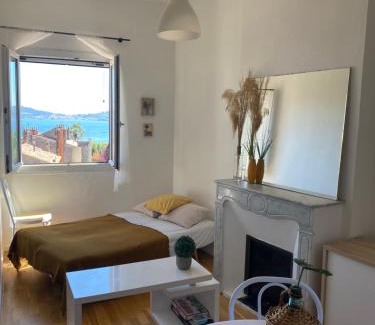 Le Mourillon Apartment | T2 vue mer Toulon plage Mourillon