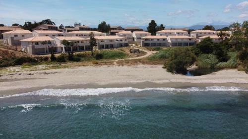 Bravone Apartment | T3 Corse vue mer. pieds dans l'eau N164