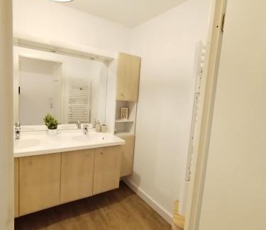 Grenade-sur-Garonne Apartment | T4 spacieux+2 terrasse vue sur picine+parking gratuit