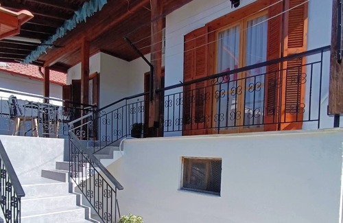 Xanthi House | TA platania