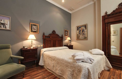 El Arenal Hotel | Taberna del Alabardero