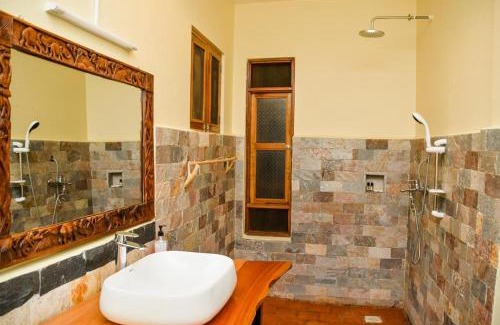Western Region Cabin | Tabingi Safari Lodge