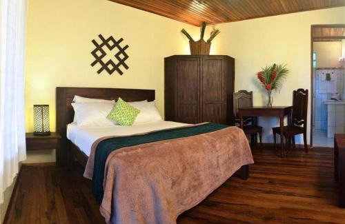 Manuel Antonio Hotel | Tabulia Tree Hotel and Villas