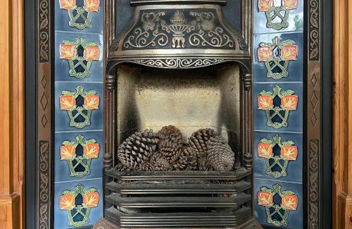 Taff's Well House | Taff's Well Cottage