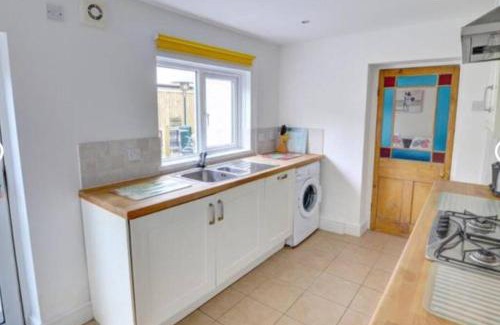 Taff's Well House | Taffs Well Cottage