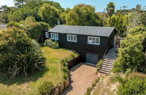 Oneroa House | Tahatai Cottage