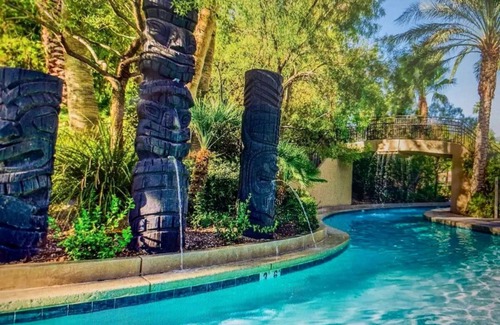 Las Vegas Resort | Tahiti Village Huge 1BR Luxury Suite, Jacuzzi, Steam Shower, Balcony, Lazy River