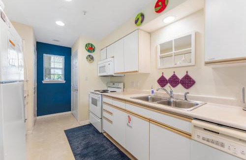 Branson Apartment | Take A Holiday Condo