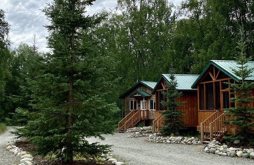Talkeetna Cabin | Talkeetna Wilderness Lodge - Studio Cabin 6 - King Bed