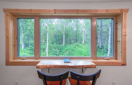 Talkeetna Cabin | Talkeetna Wilderness Lodge - Luxury King Cabin 9