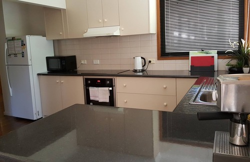 Halls Gap House | Tall Timbers, Tall Timbers Six Bedroom Holiday House in Halls Gap
