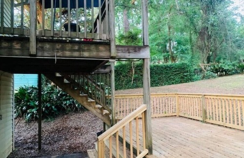 Tallahassee House | Tallahassee Home 3/2 w/Deckn